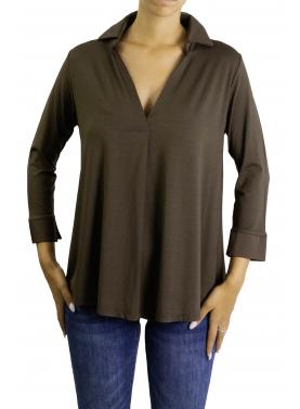 Maglia con dettagli in raso e colletto con scollo a V